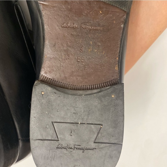 Salvatore Ferragamo || Paros Dress Slip On Loafer‎ Logo Black Silver 9 EE Wide main image 6